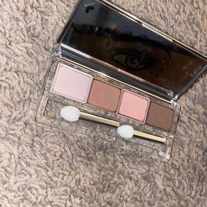 CLINIQUE EYESHADOW PALETTE
